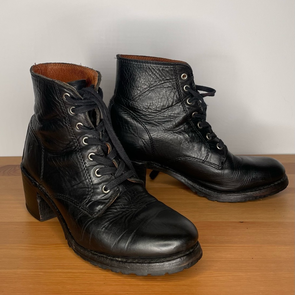 FRYE Sabrina Leather Ankle Boots